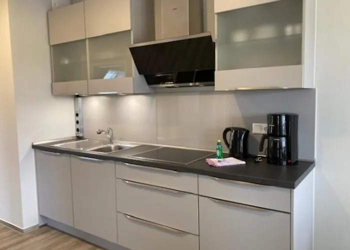 Διαμέρισμα 11 *